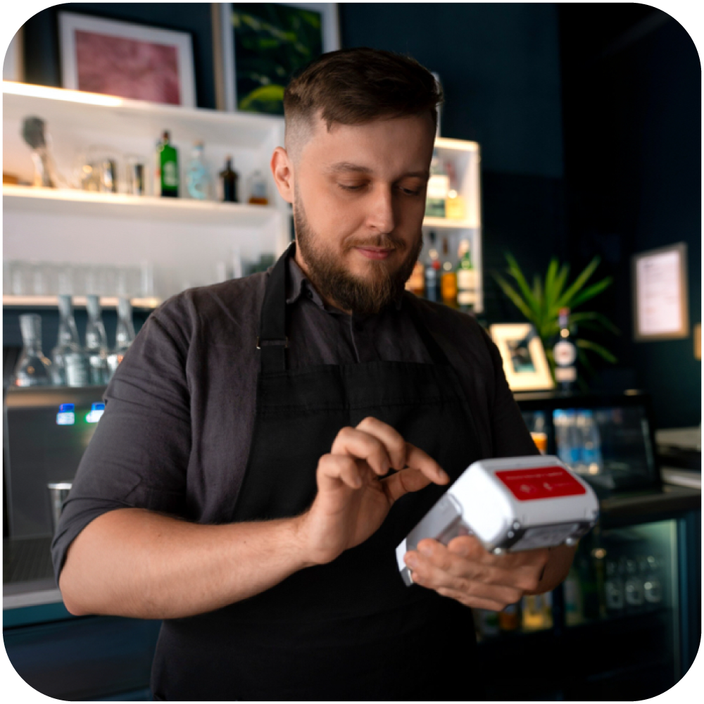 imagem elleva garcom